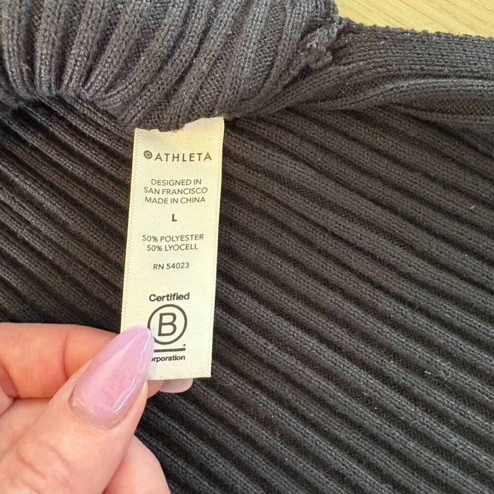 ** Athleta Lincoln Park Sweater split side Black Large - Picture 8 of 9